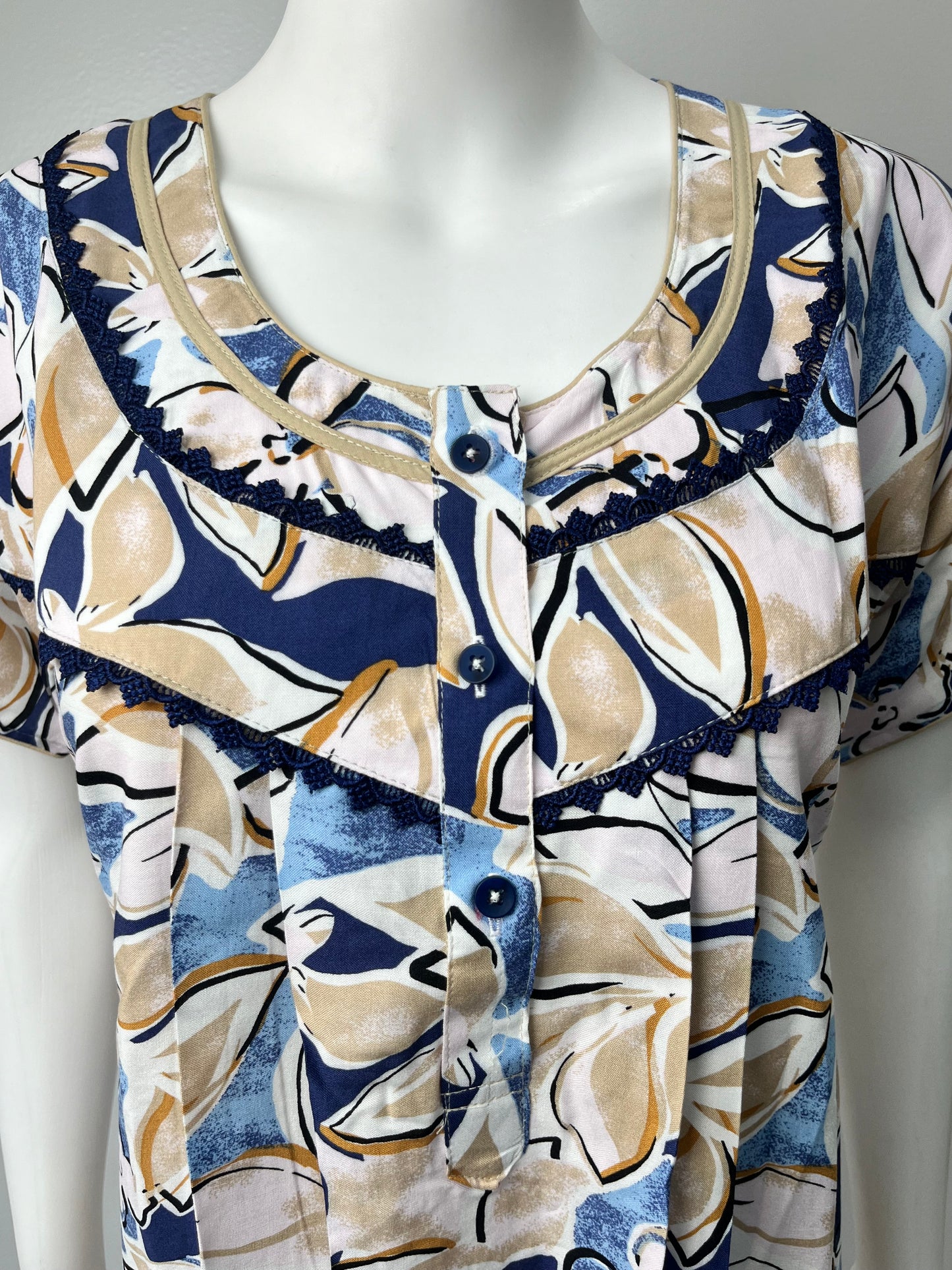 Yellow Printed Rayon Fabric Nightgown Silky Texture with Lace