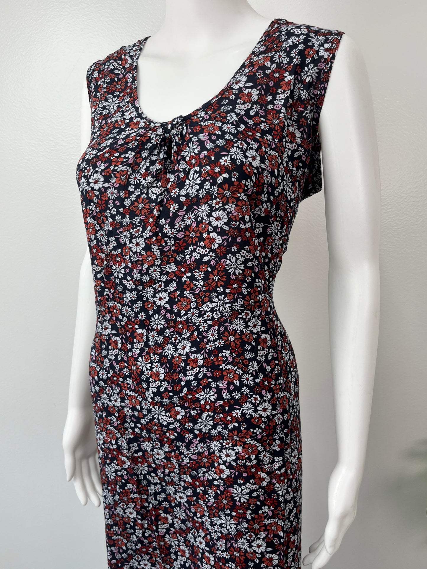 Navy Blue Floral Printed Sleeveless Rayon Nightgown For Women