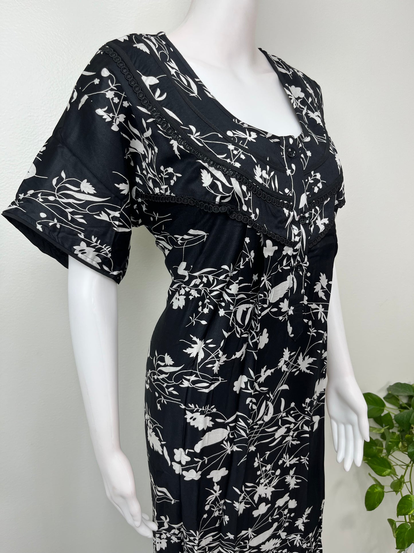 Black Pleated Style Rayon Satin Fabric Nightgown
