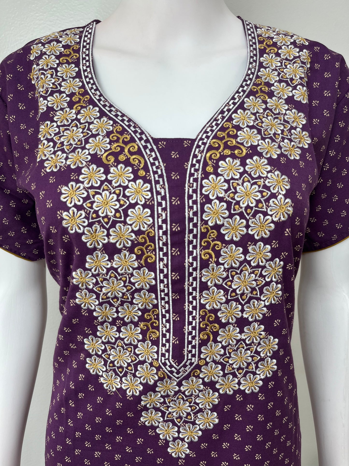 Purple Graceful Spun fabric Nightgown with Embroidery