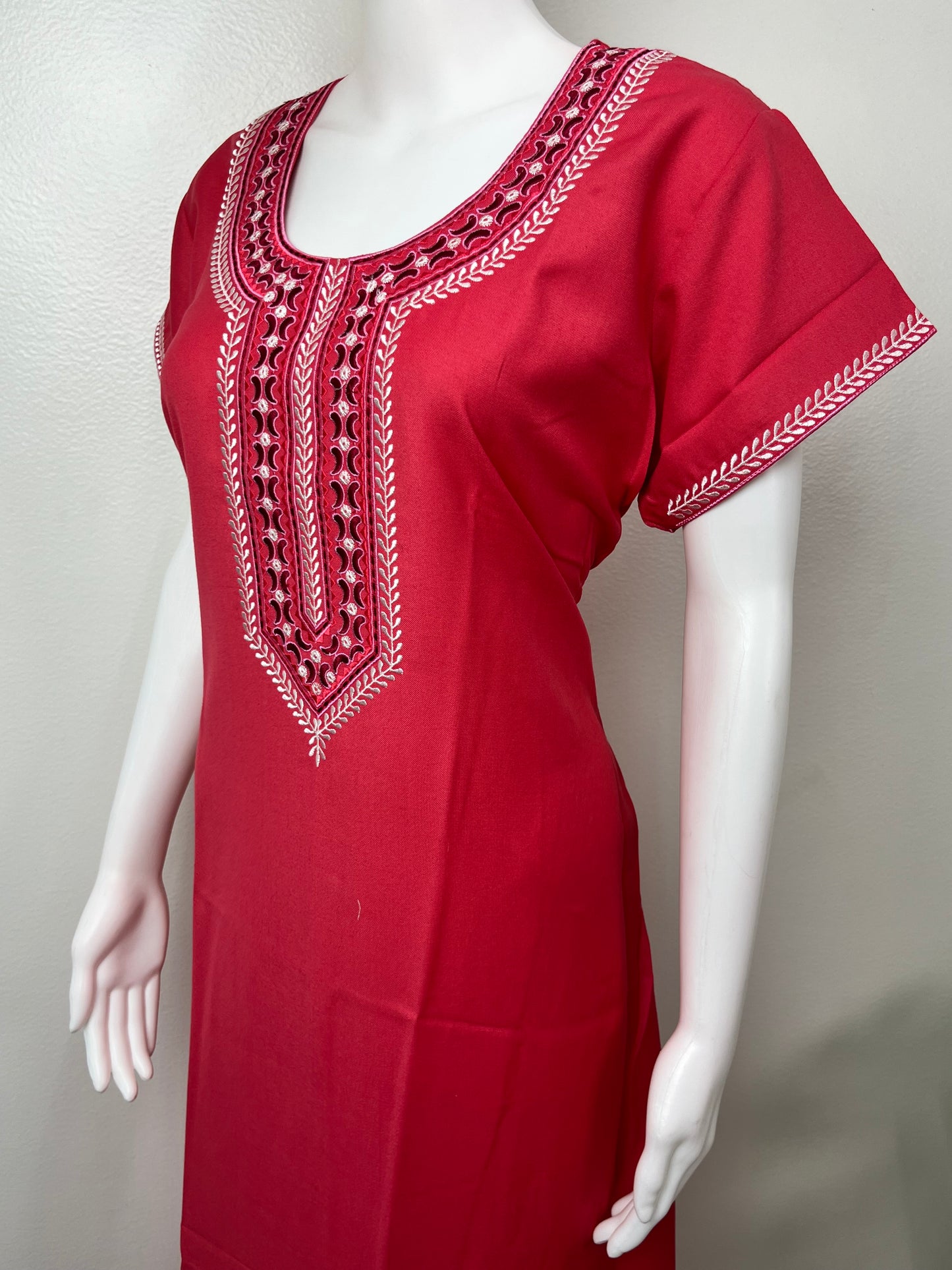 Red Graceful Spun Fabric Nightgown with Embroidery