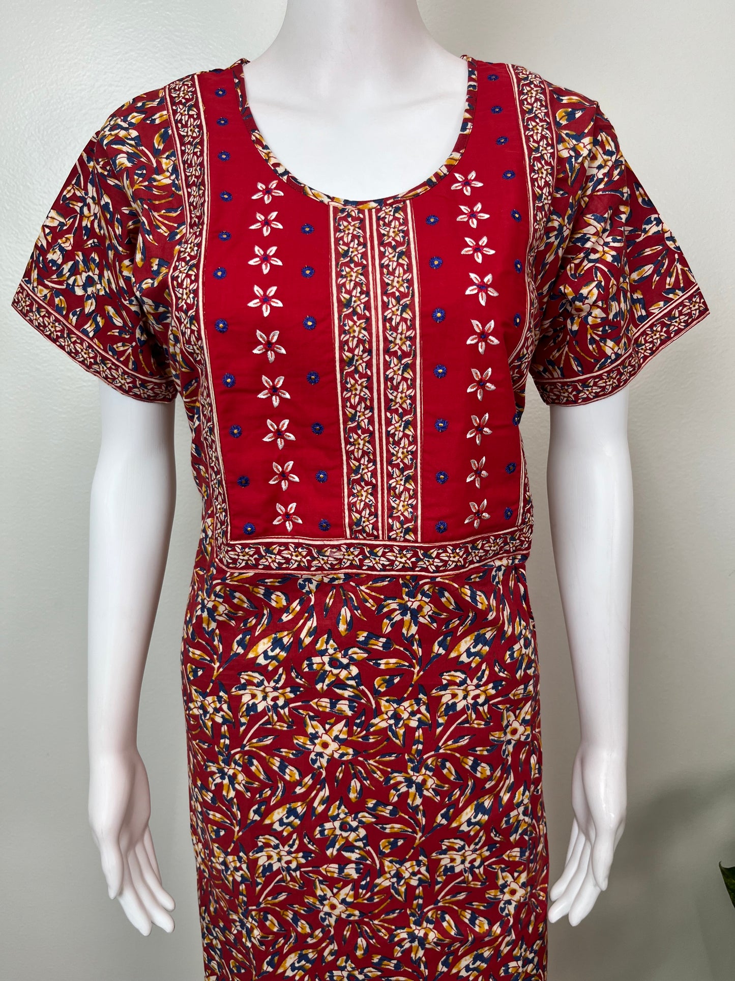 Red Classic Embroidered Pure Cotton Nightgown