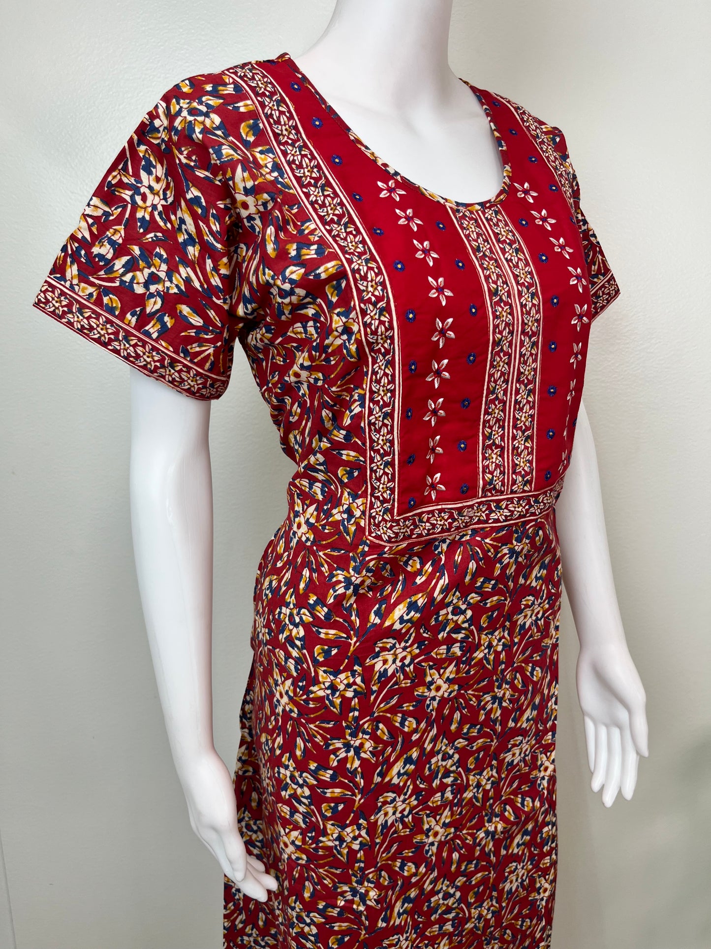 Red Classic Embroidered Pure Cotton Nightgown