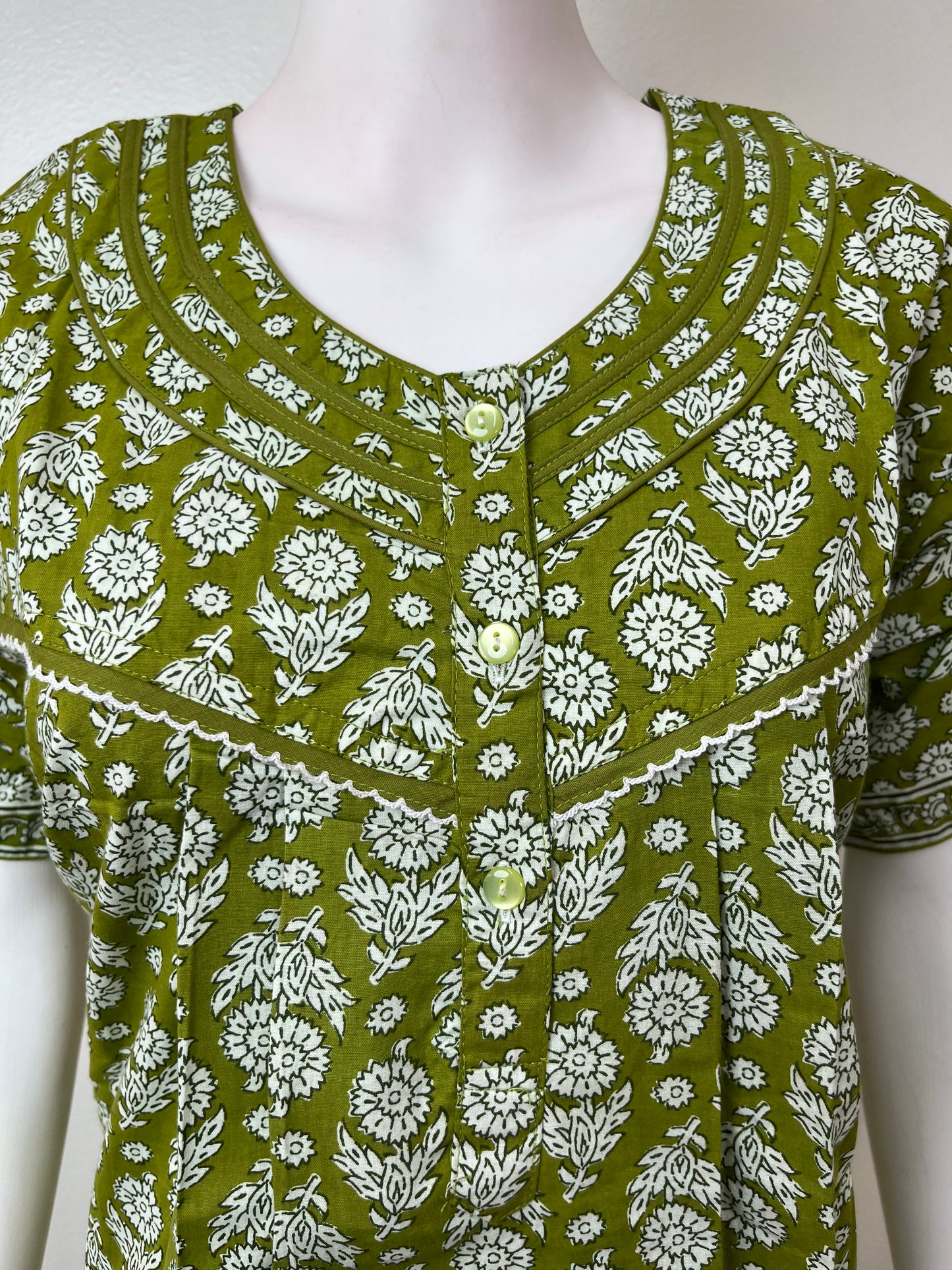 Green Pure Cotton Nighty Soft & Comfortable