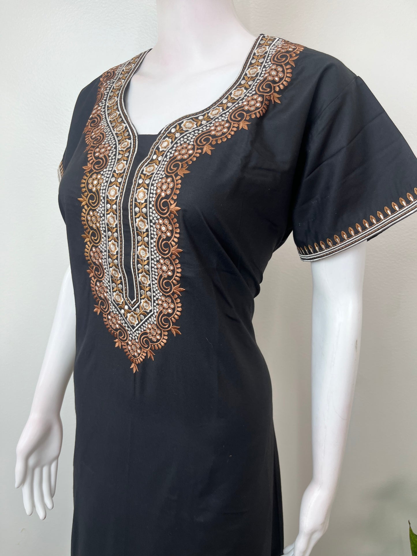 Black Premium Bizzylizzy Embroidered Nightgown