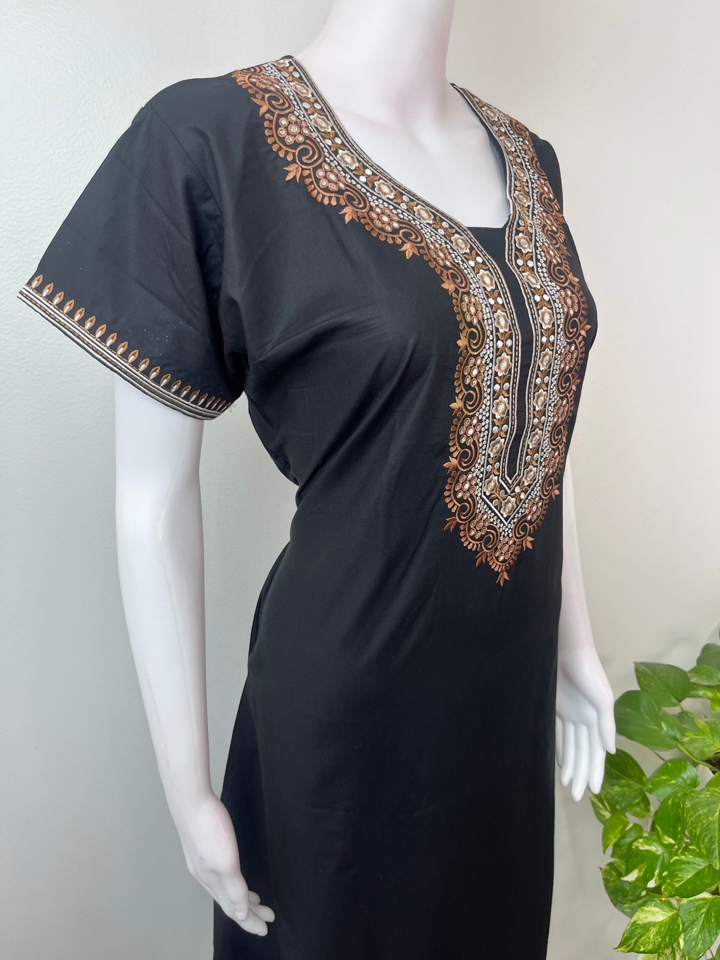 Black Premium Bizzylizzy Embroidered Nightgown