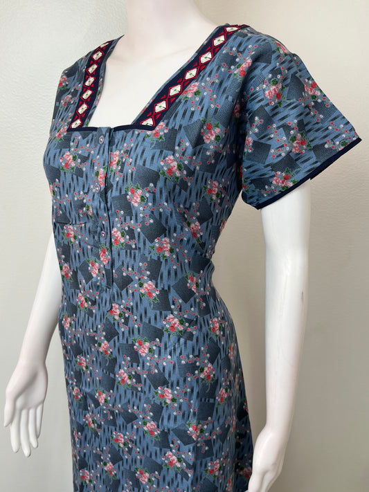 Blue Embroidered Alpine Fabric Nightgown