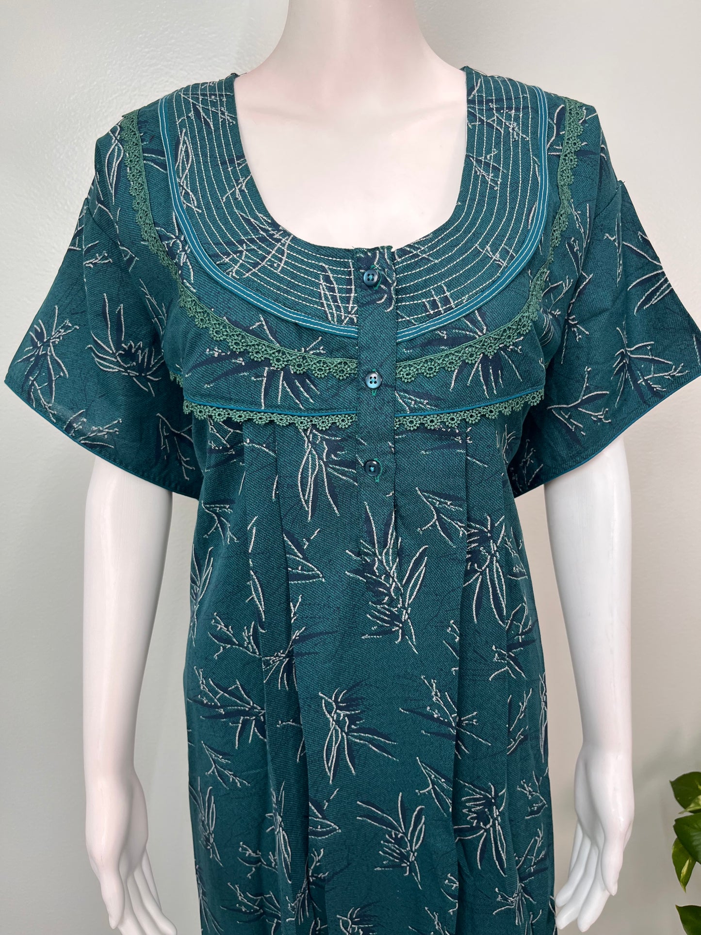 Dark Green Soft & Breathable Alpine Nightgown