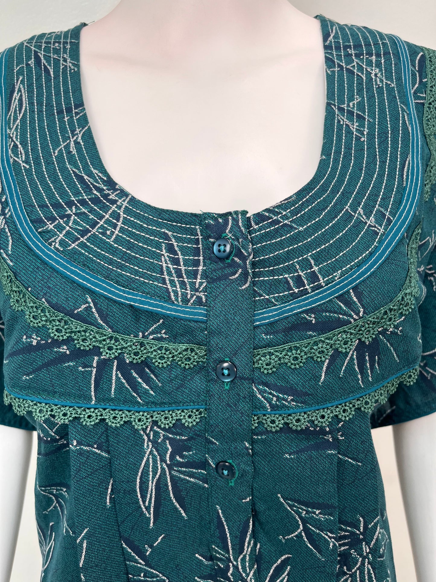 Dark Green Soft & Breathable Alpine Nightgown