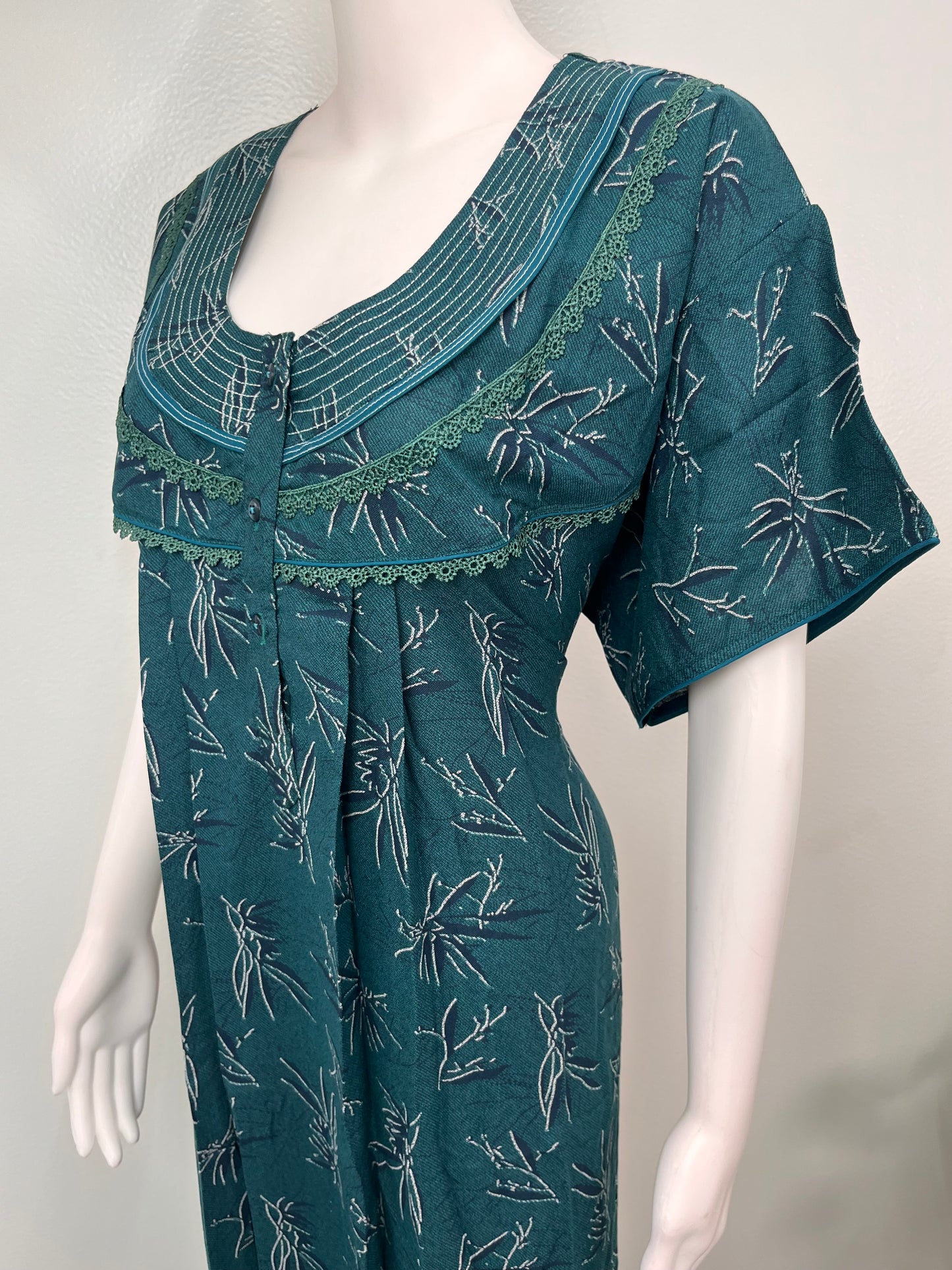 Dark Green Soft & Breathable Alpine Nightgown