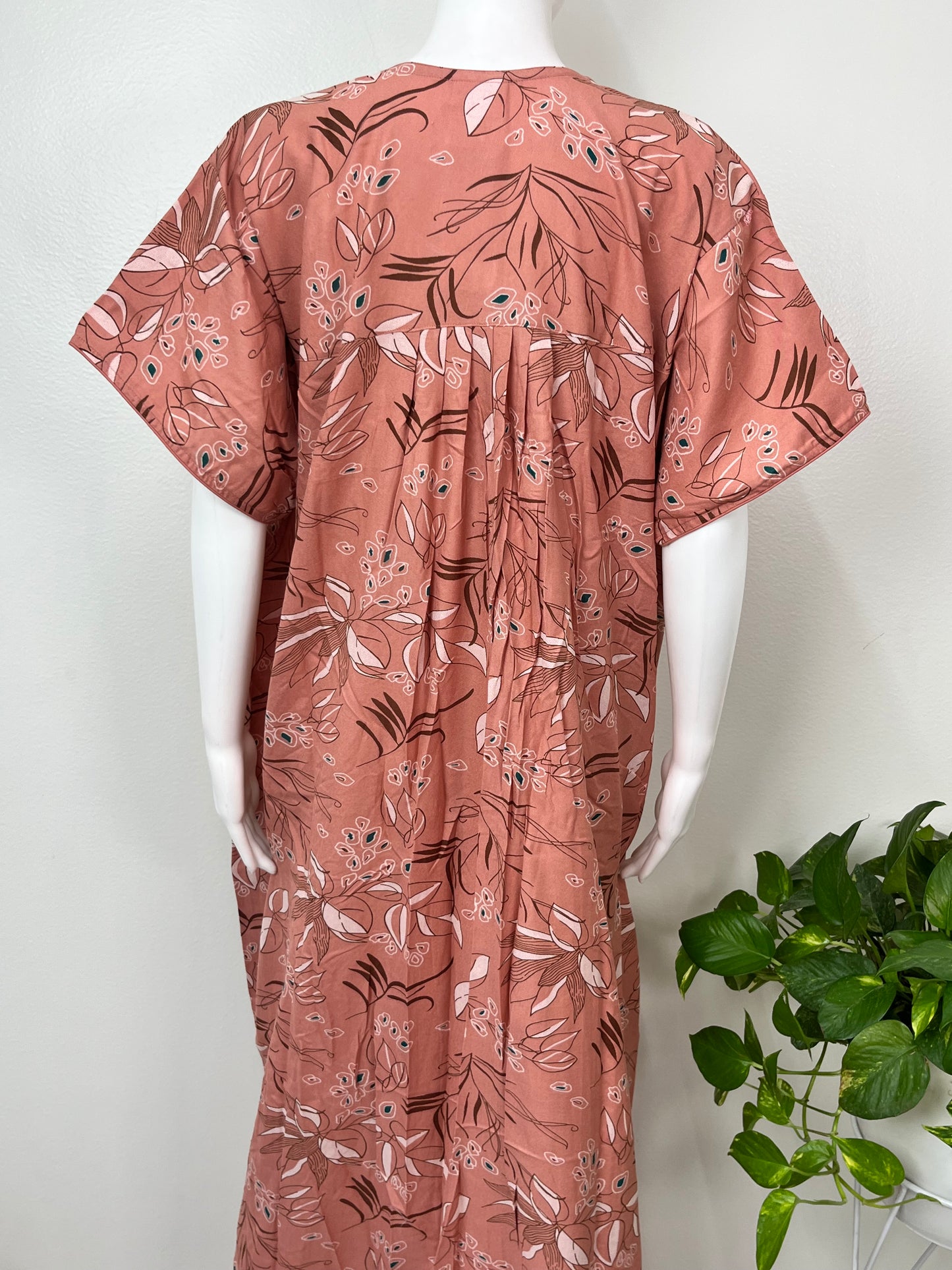 Carrot Soft & Breathable Alpine Nighty Perfect for All Seasons