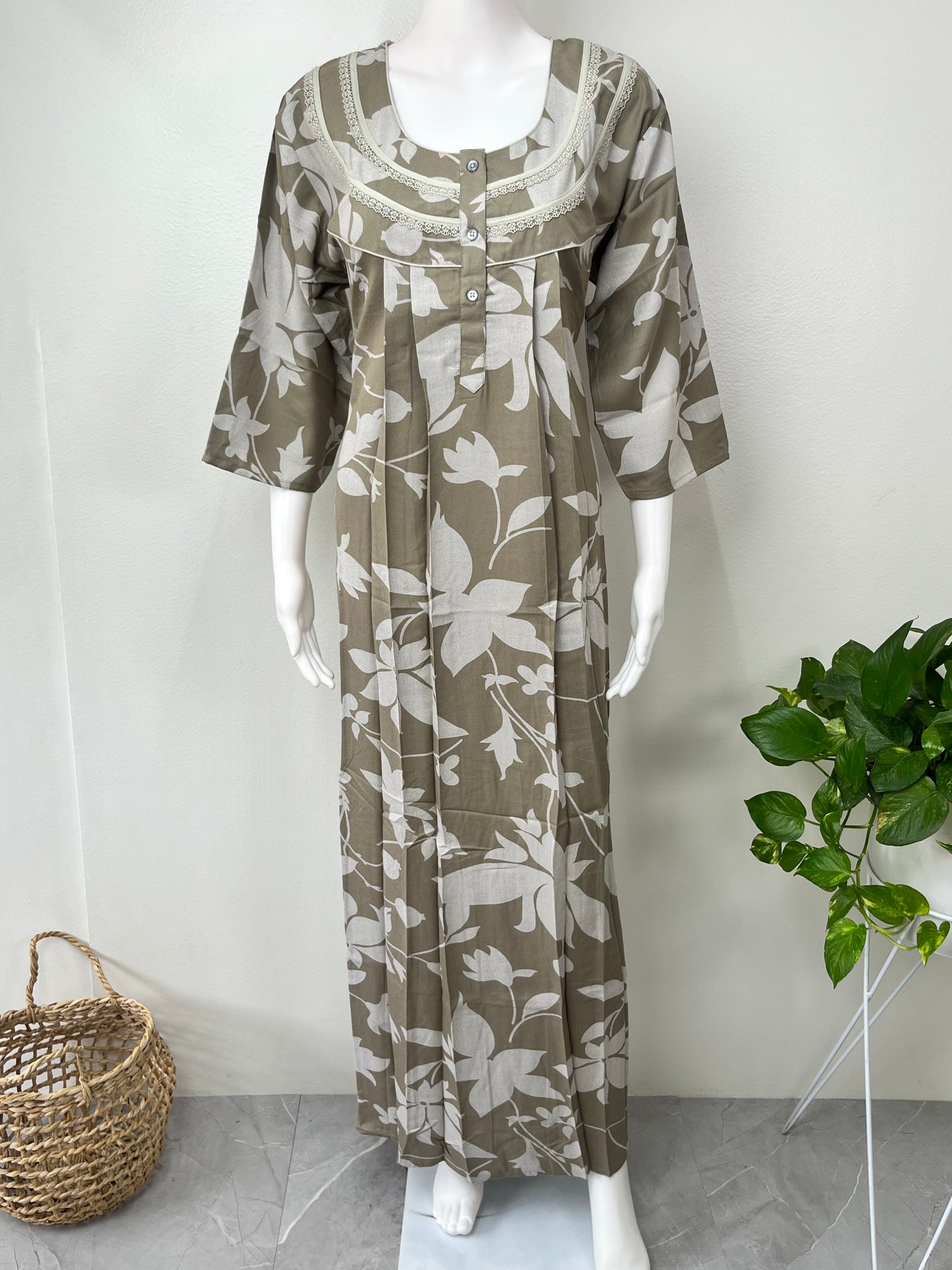 Pleated Alpine Fabric 3/4th Sleeves Nightgown for Women
