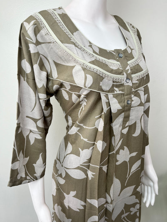 Pleated Alpine Fabric 3/4th Sleeves Nightgown for Women