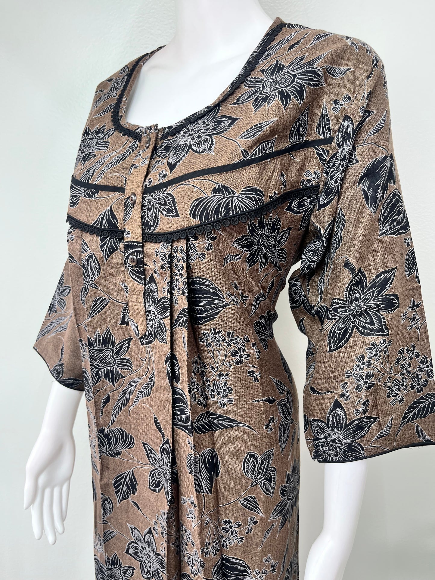Coffee Printed Alpine Fabric Nightgown with 3/4th Sleeves