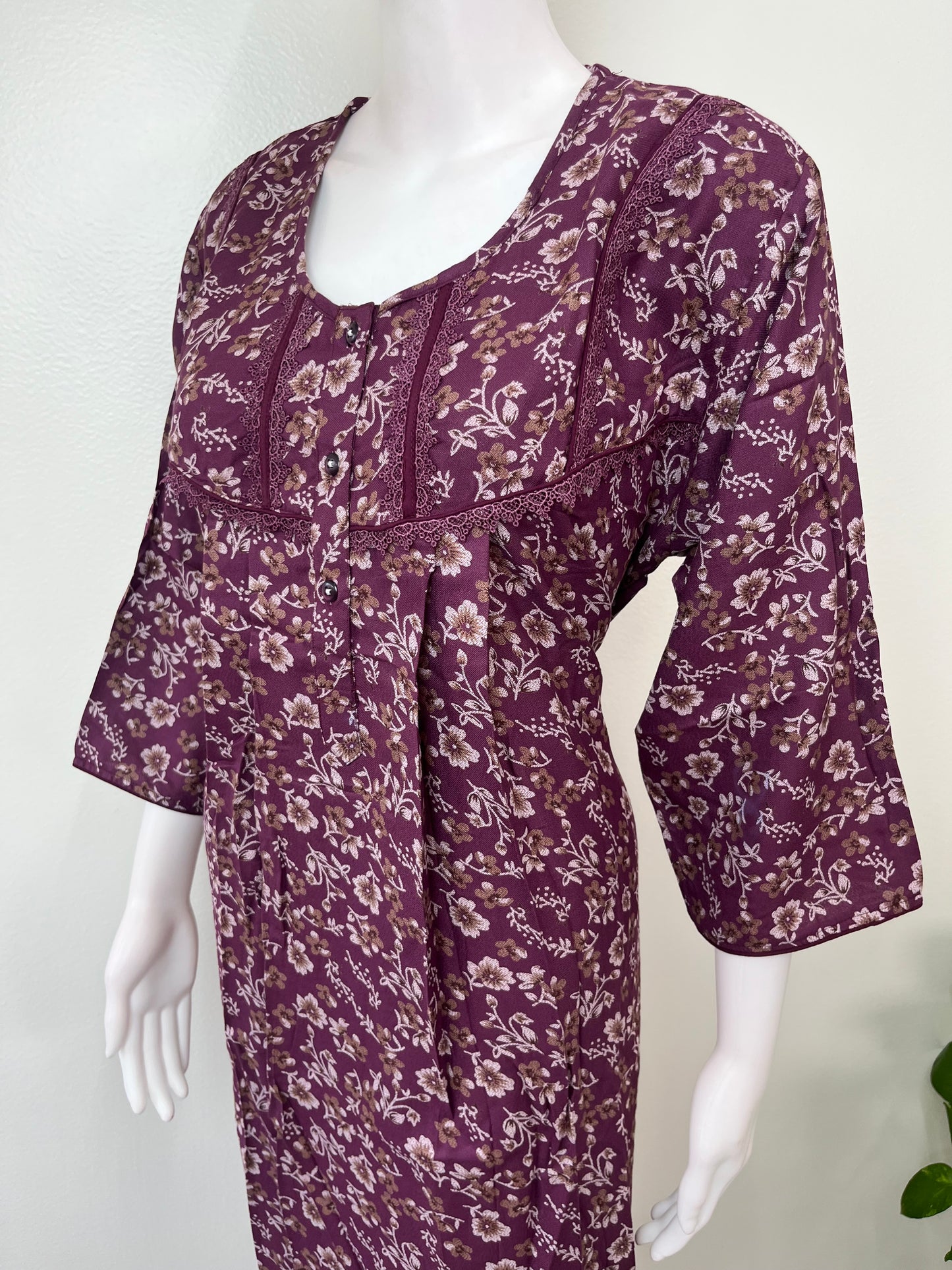 Purple Alpine Fabric Long Sleeves Nightgown