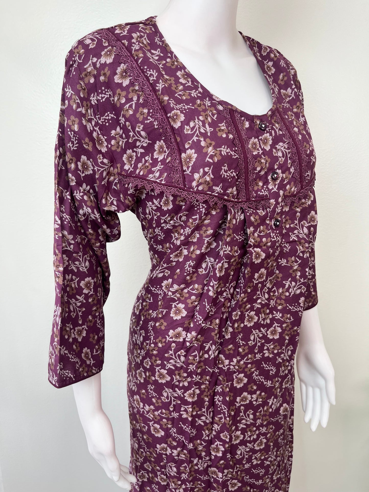 Purple Alpine Fabric Long Sleeves Nightgown