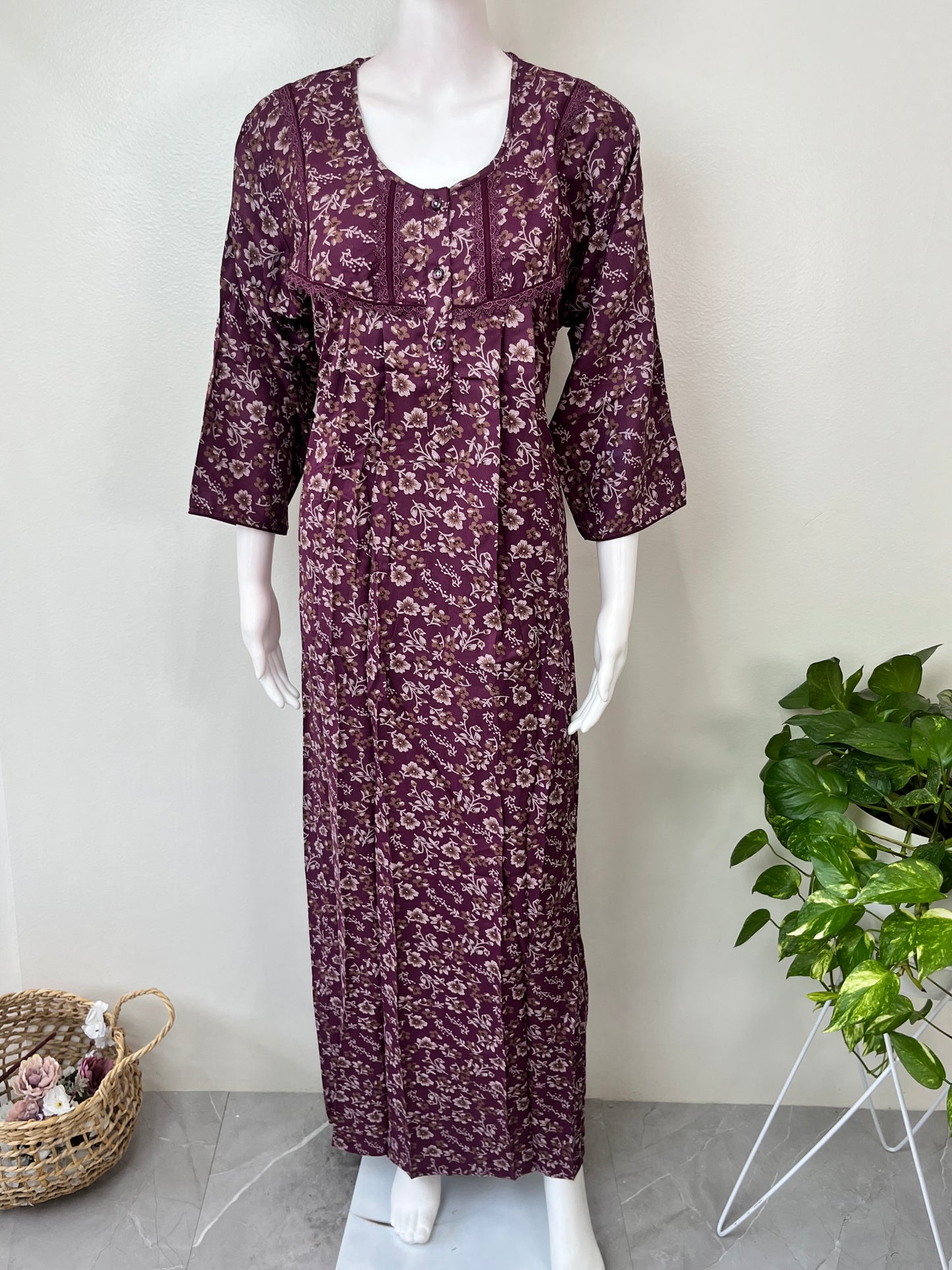 Purple Alpine Fabric Long Sleeves Nightgown