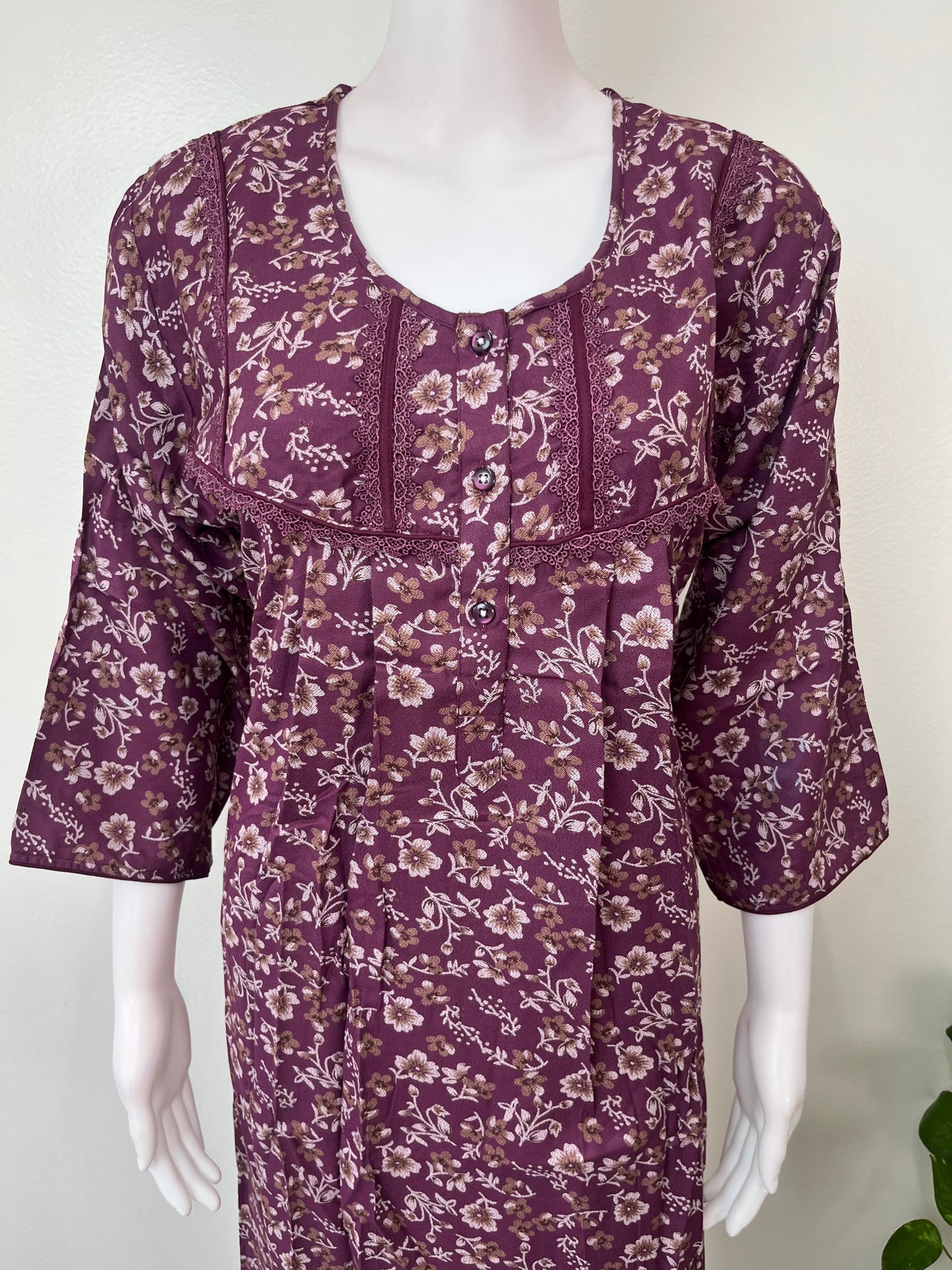 Purple Alpine Fabric Long Sleeves Nightgown