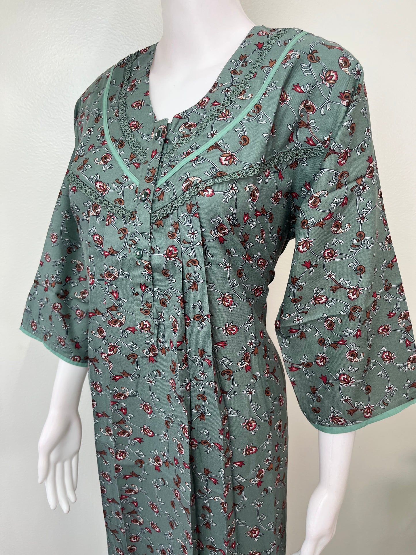 Green Floral Alpine Fabric 3/4th Sleeves Nightgown