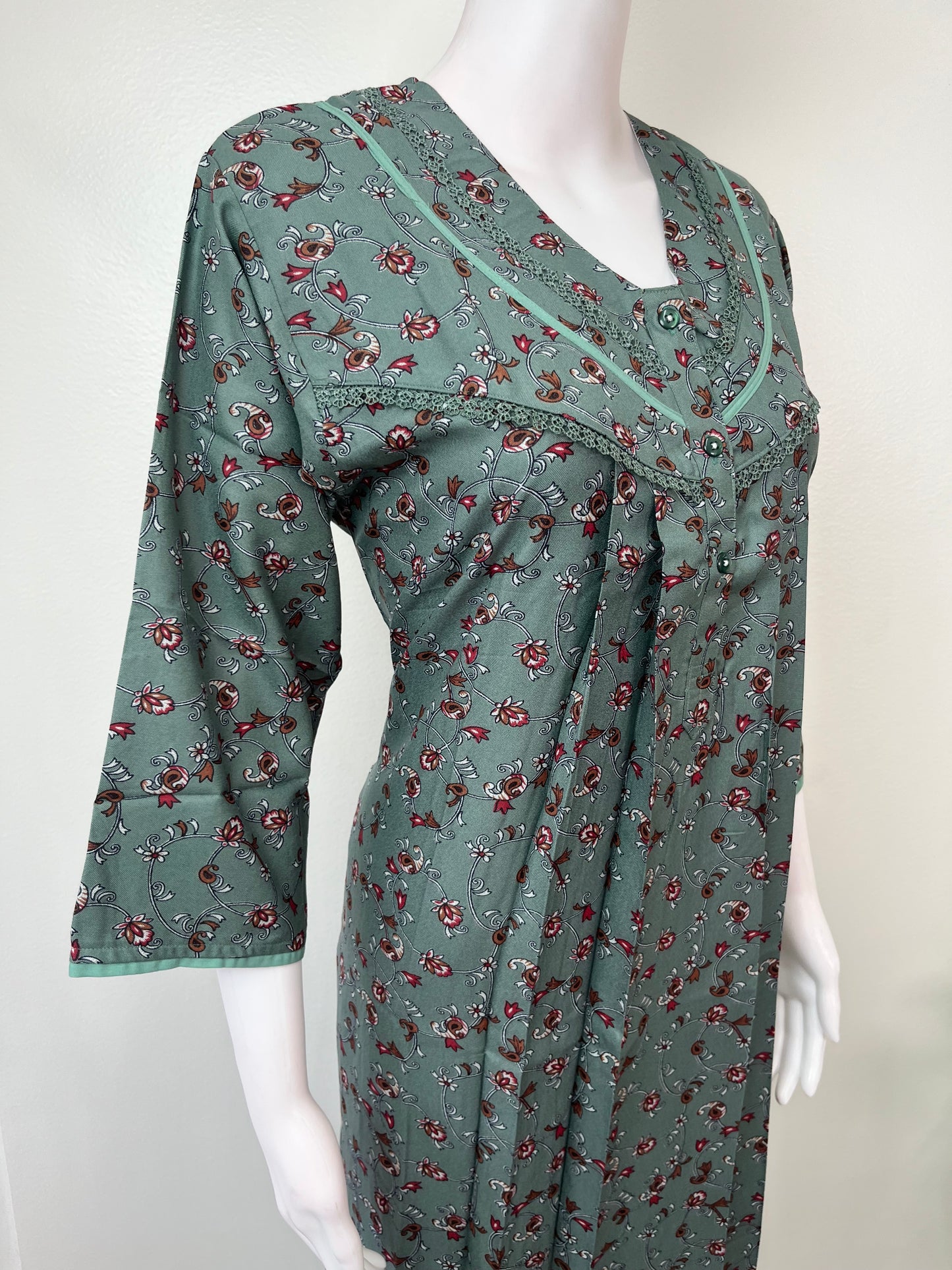 Green Floral Alpine Fabric 3/4th Sleeves Nightgown