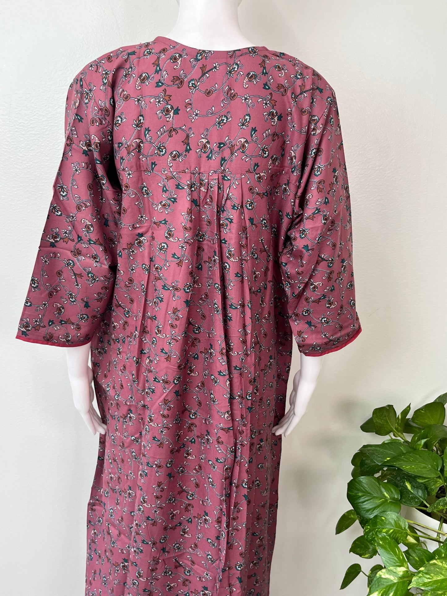 Soft & Breathable Alpine Fabric Nightgown with 3/4th  Sleeves
