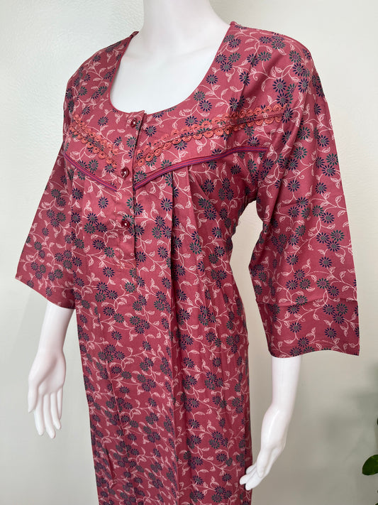Pleated Style Alpine Fabric Nightgown with Long Sleeves