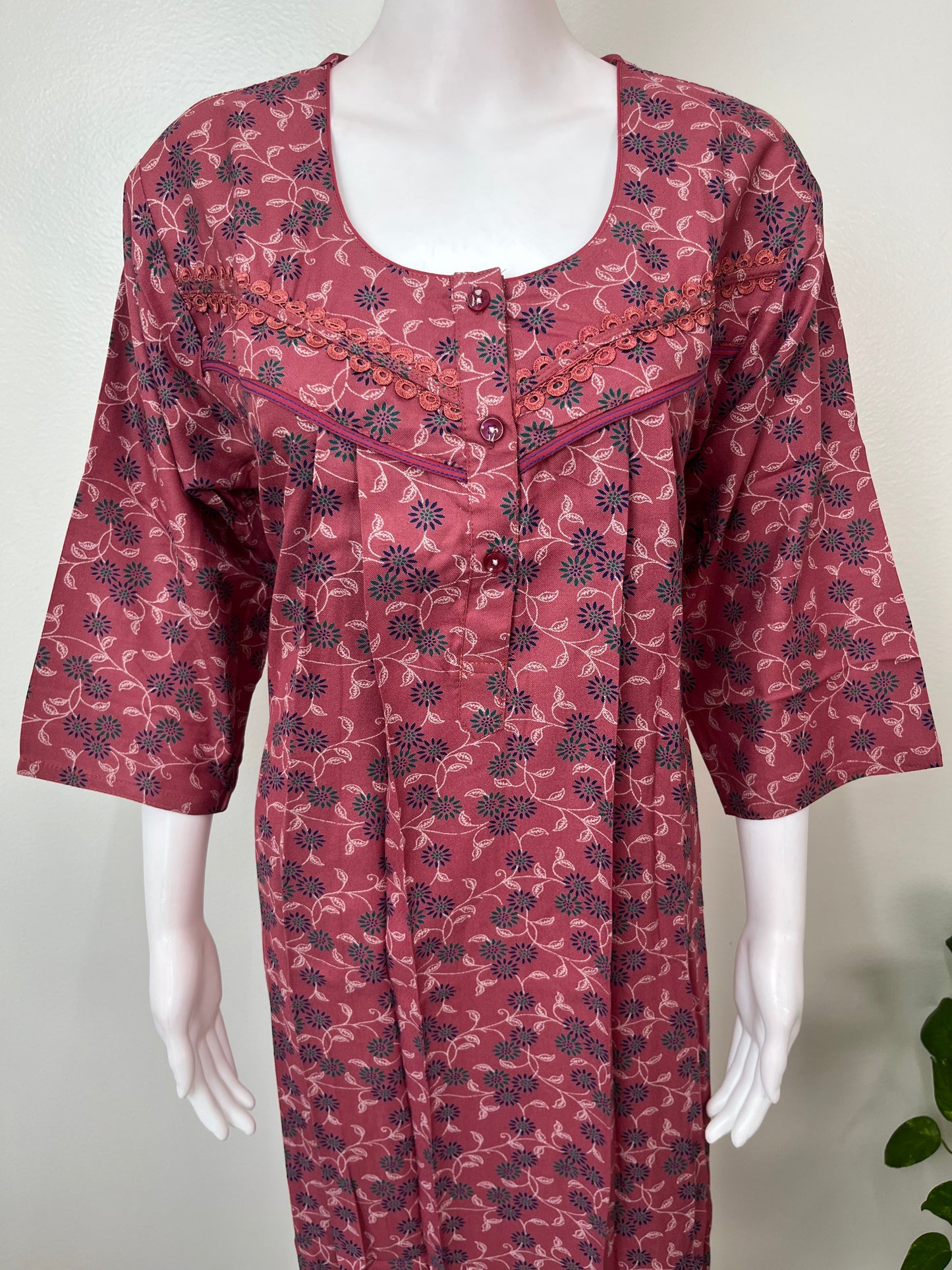 Pleated Style Alpine Fabric Nightgown with Long Sleeves