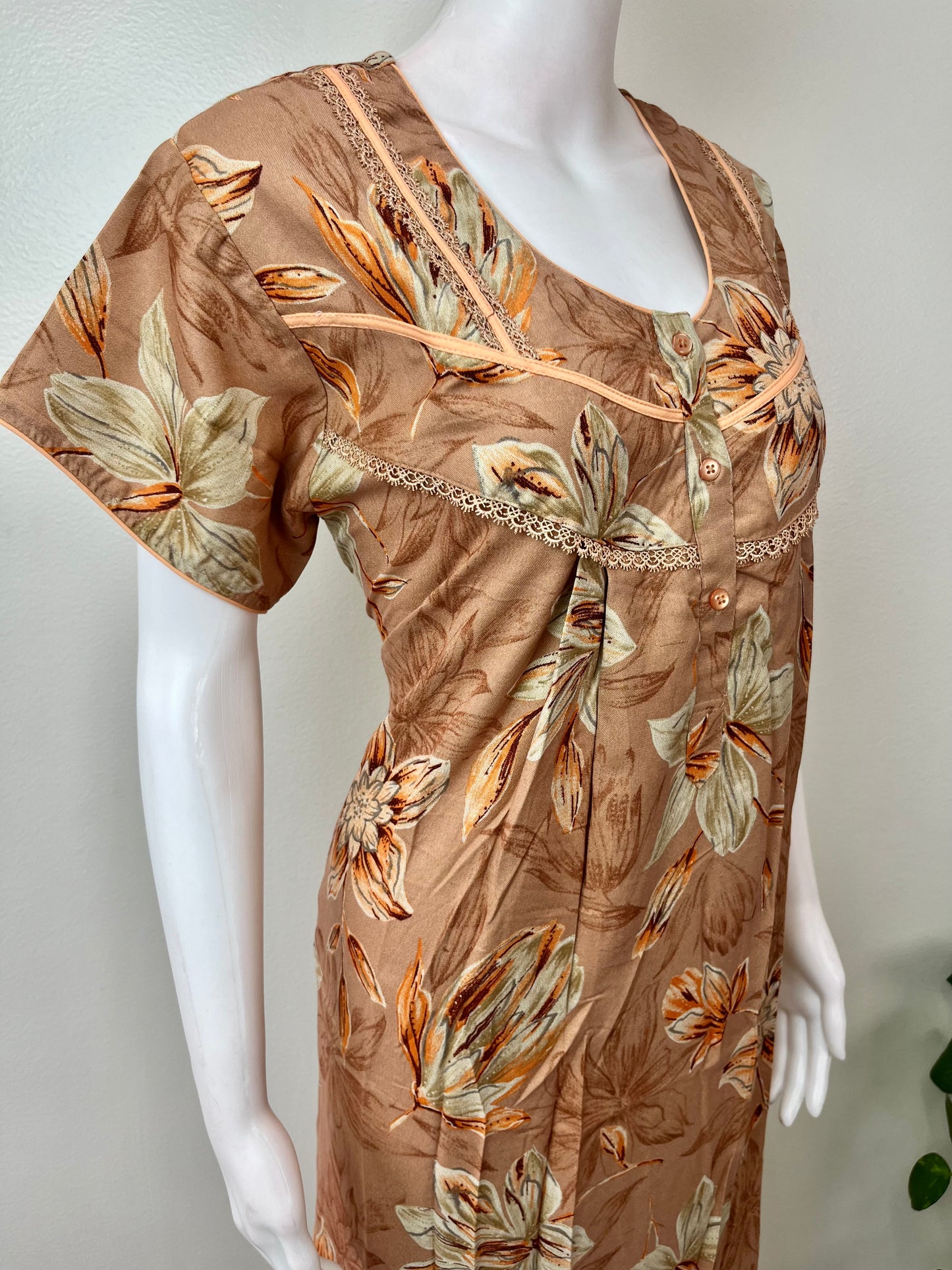 Pleated Alpine Fabric Soft & Breathable Nightgown