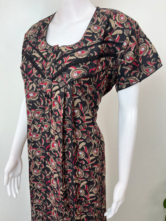 Black Kalamkari Printed Alpine Fabric Nighty