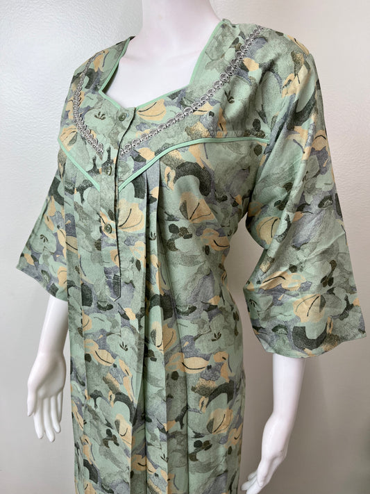 Green Printed 3/4th Sleeves Alpine Fabric Nighty