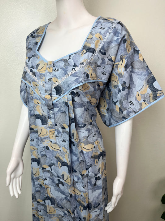 Sky Blue Pleated Style Alpine Fabric Nightgown