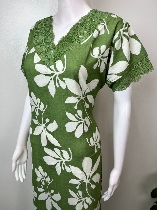 Green Floral Printed Alpine Nighty