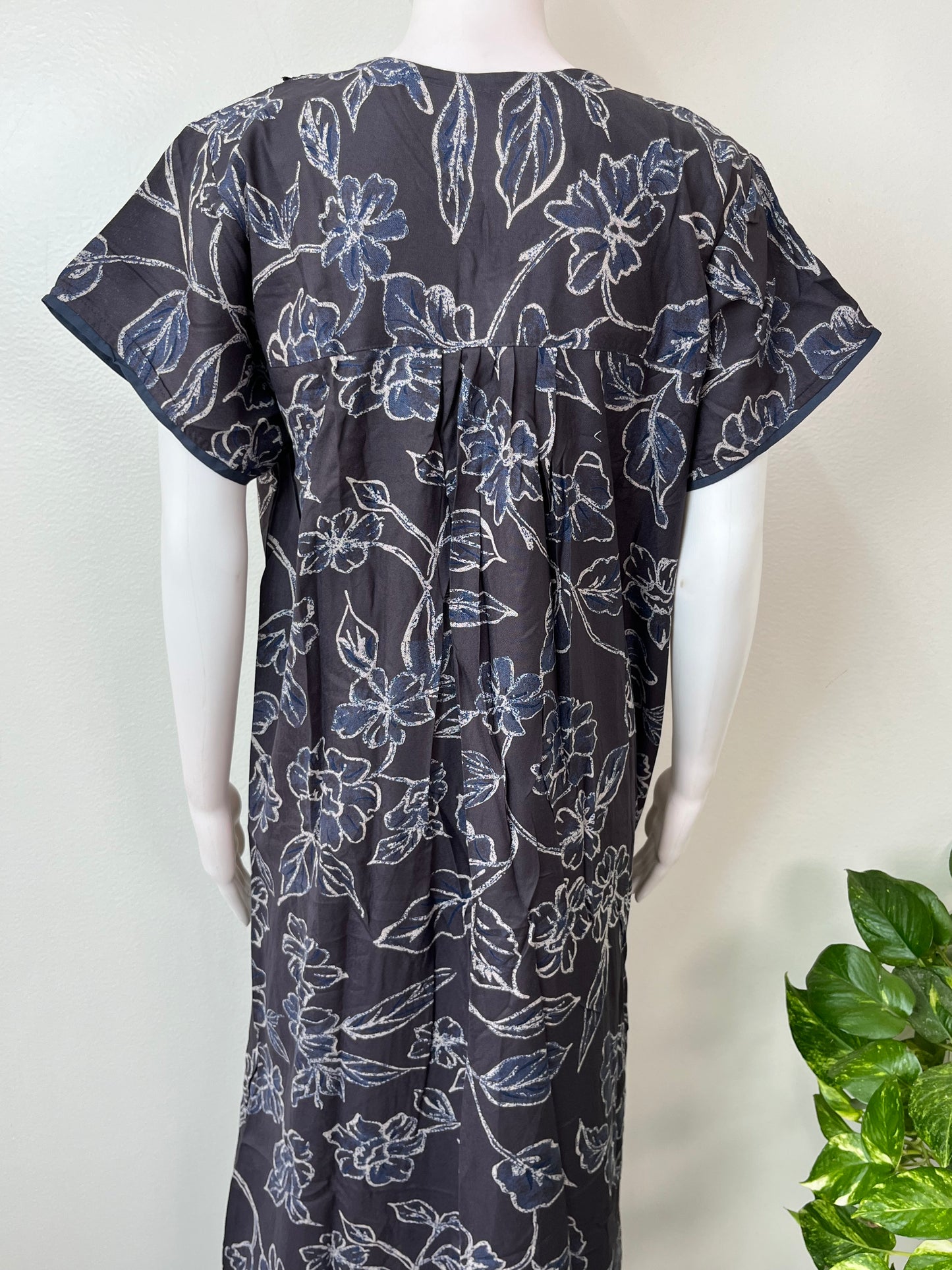 Grey Alpine Nighty Elegant & Long-Lasting