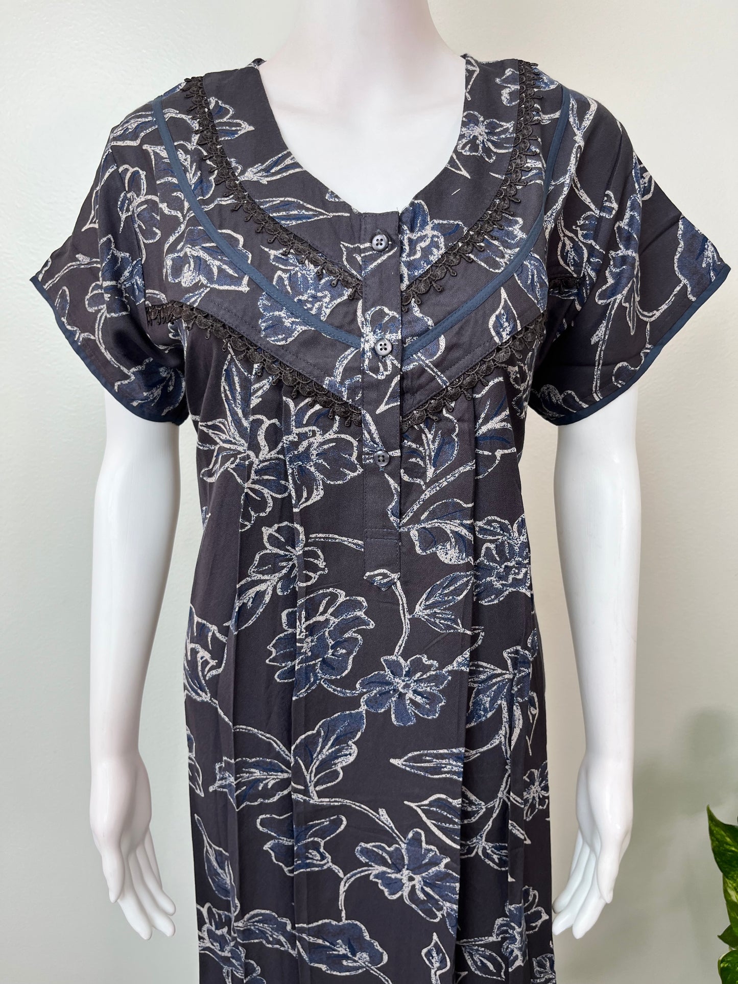 Grey Alpine Nighty Elegant & Long-Lasting