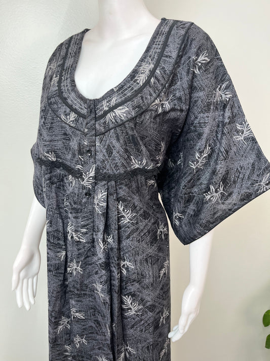 Black Floral Printed Alpine Fabric Nightgown