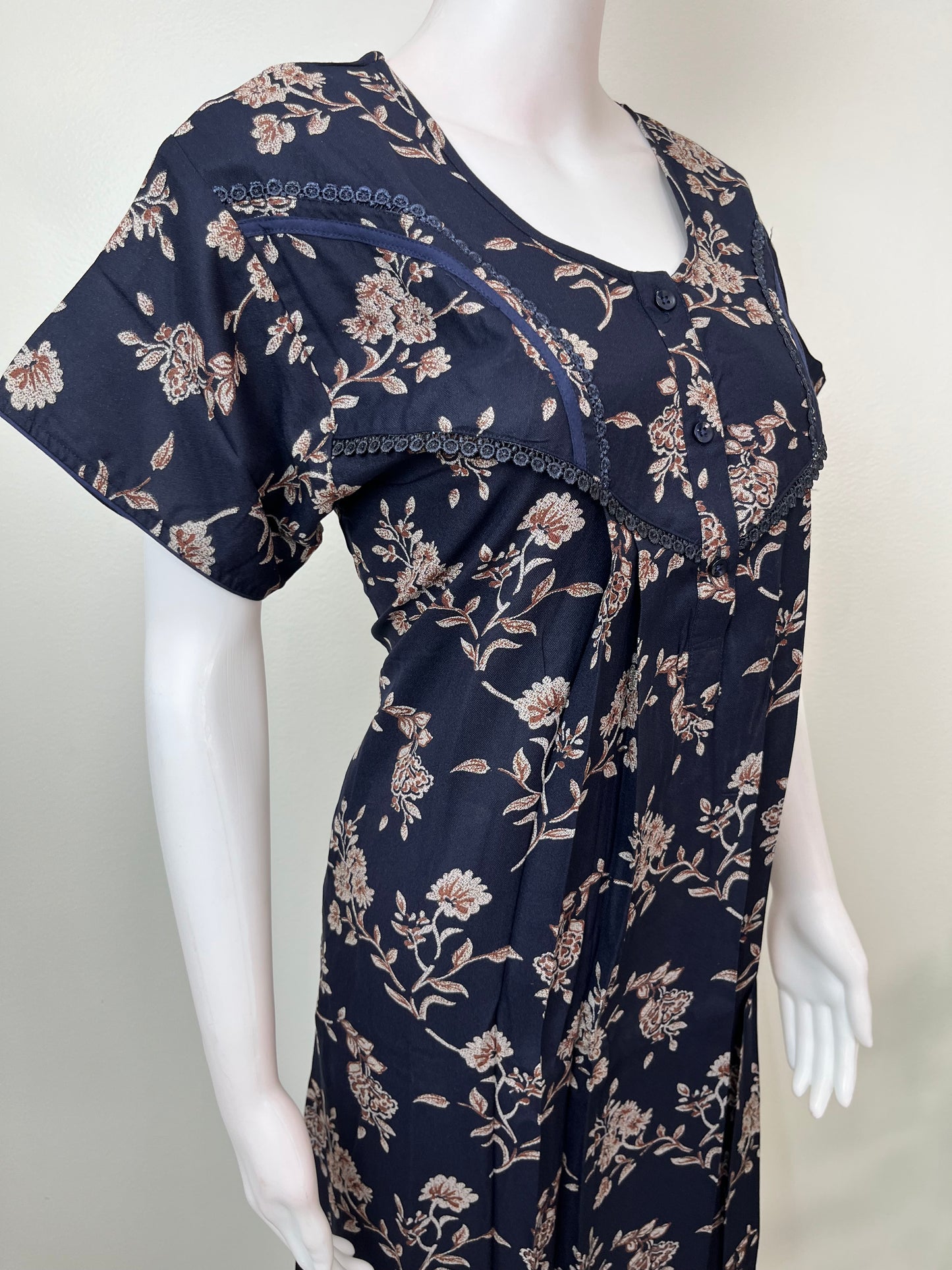 Pleated Style Alpine Fabric Nightgown