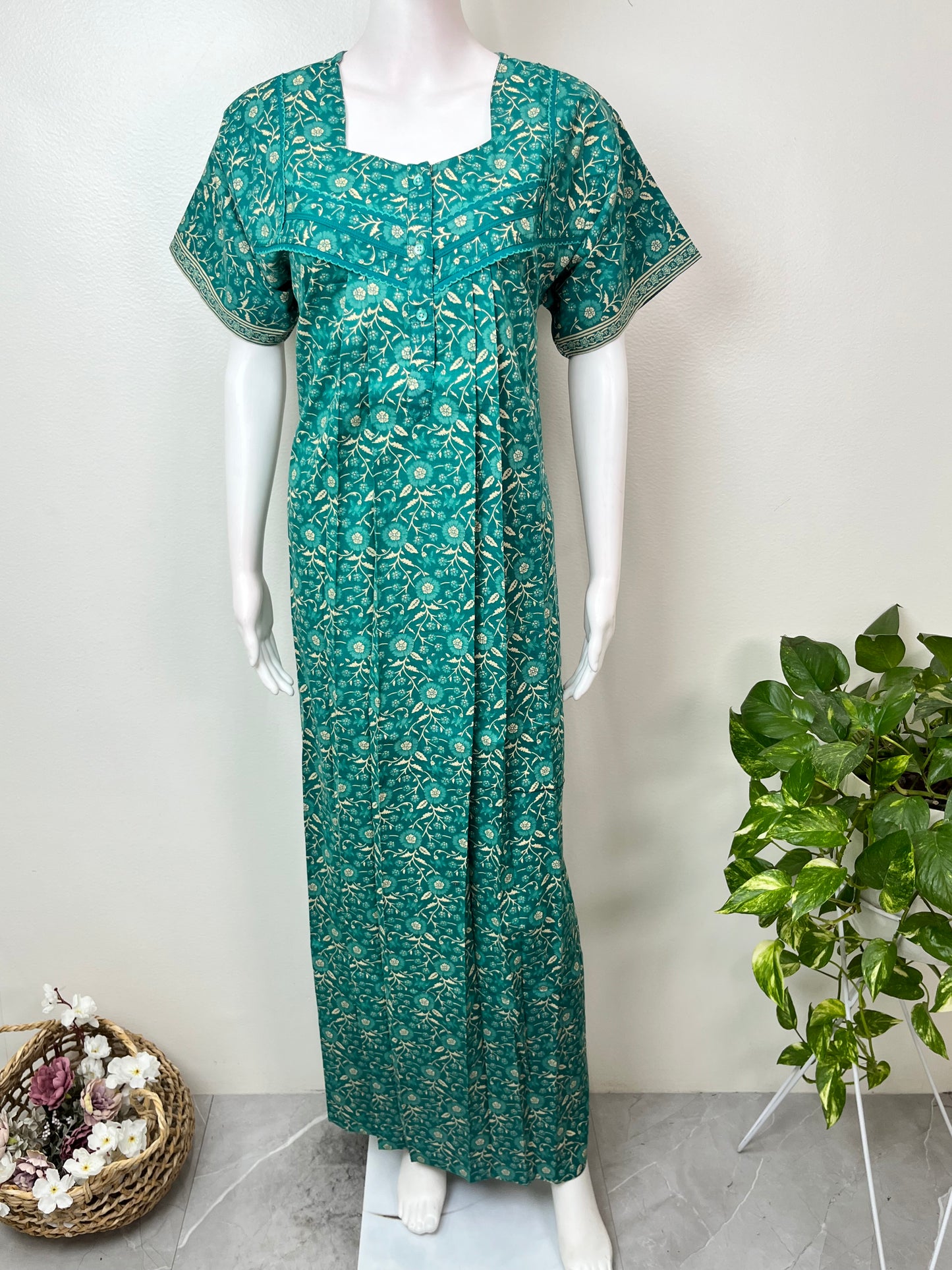 Green Pleated Pure Cotton Nightgown