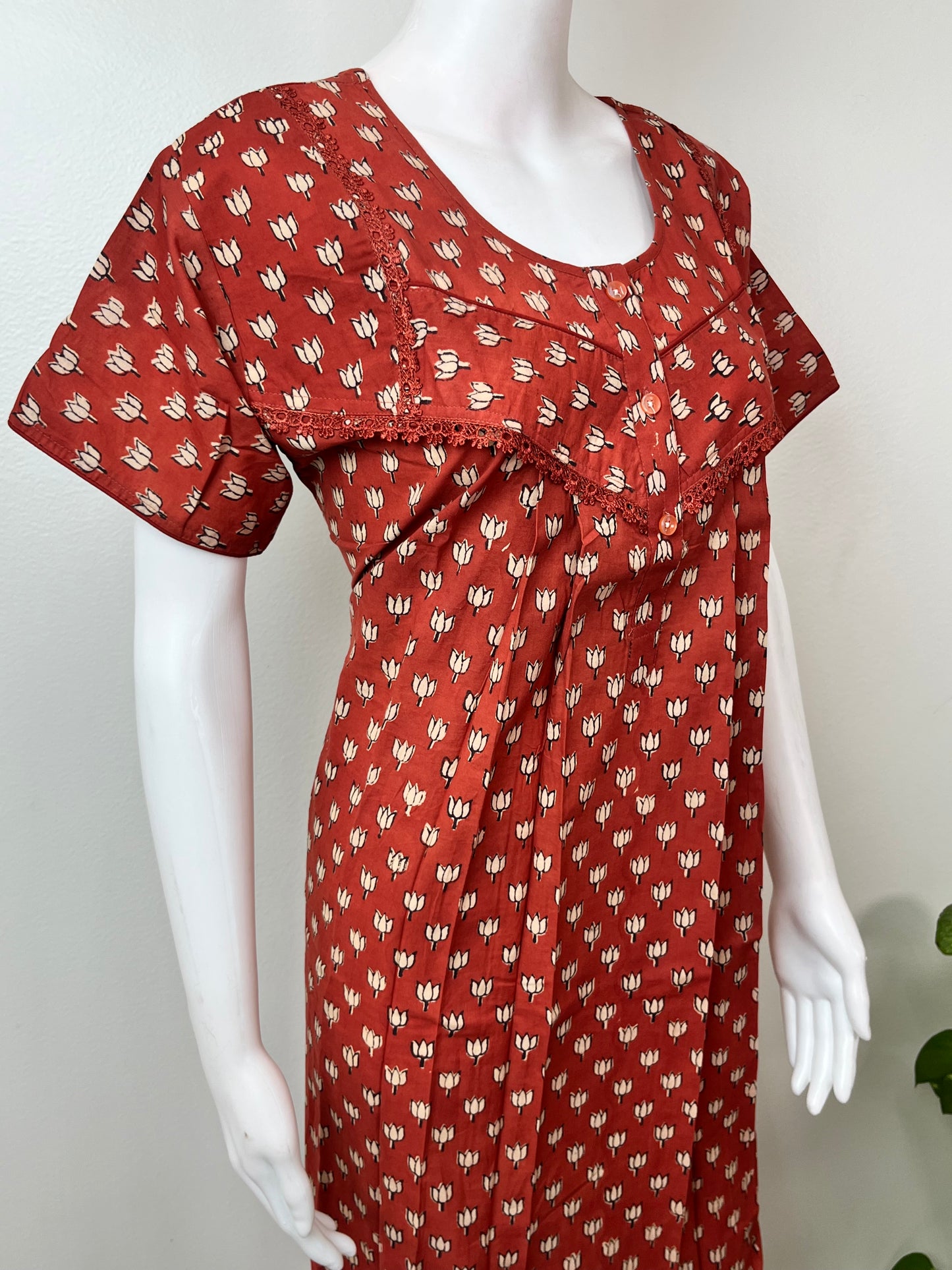 Pleated Style Pure Cotton Nightgown