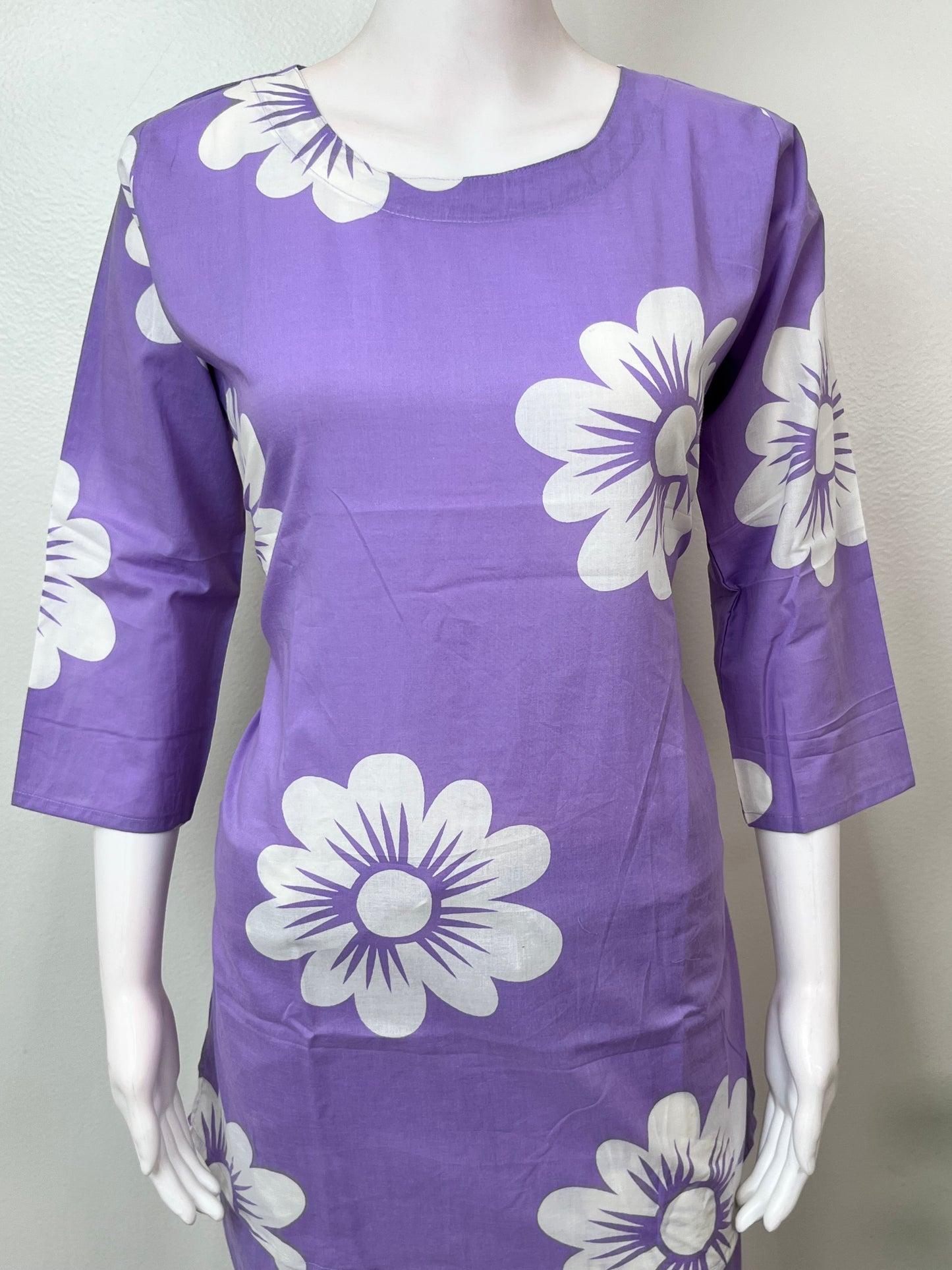 Lavender Cambric Cotton Night Suit