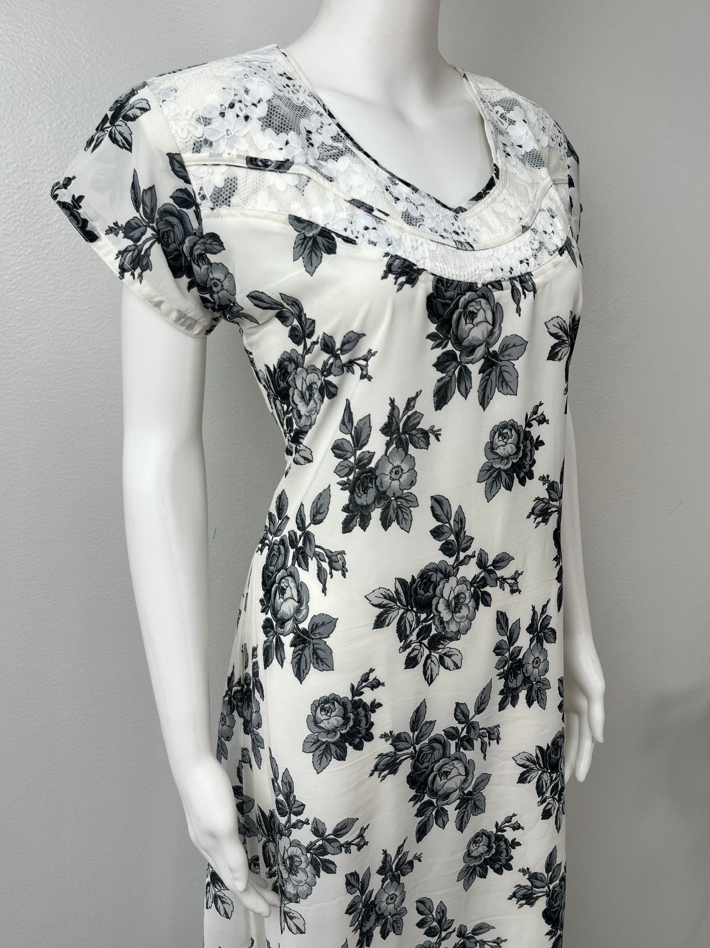 Black & White Premium Chiffon Fabric Nightgown