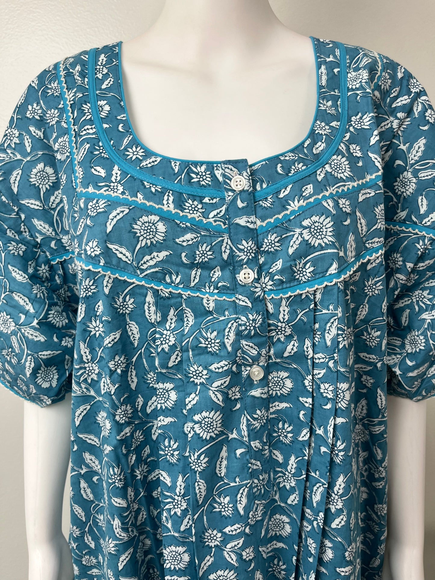 Blue Pure Cotton Women's Nightgown