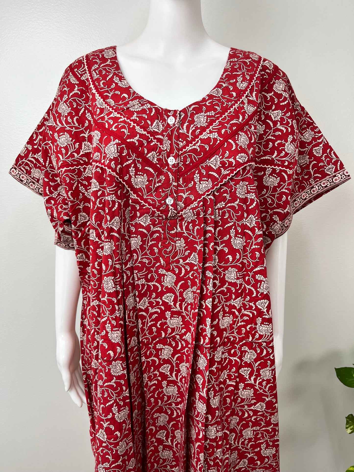 Red Floral Printed 100% Cotton Nightgown