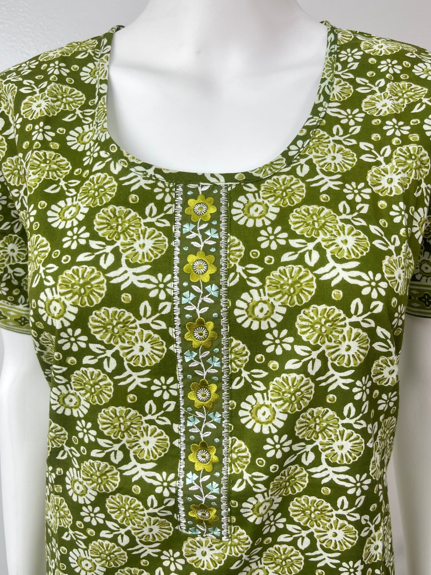 Green A-Line Pure Cotton Nightgown for Women