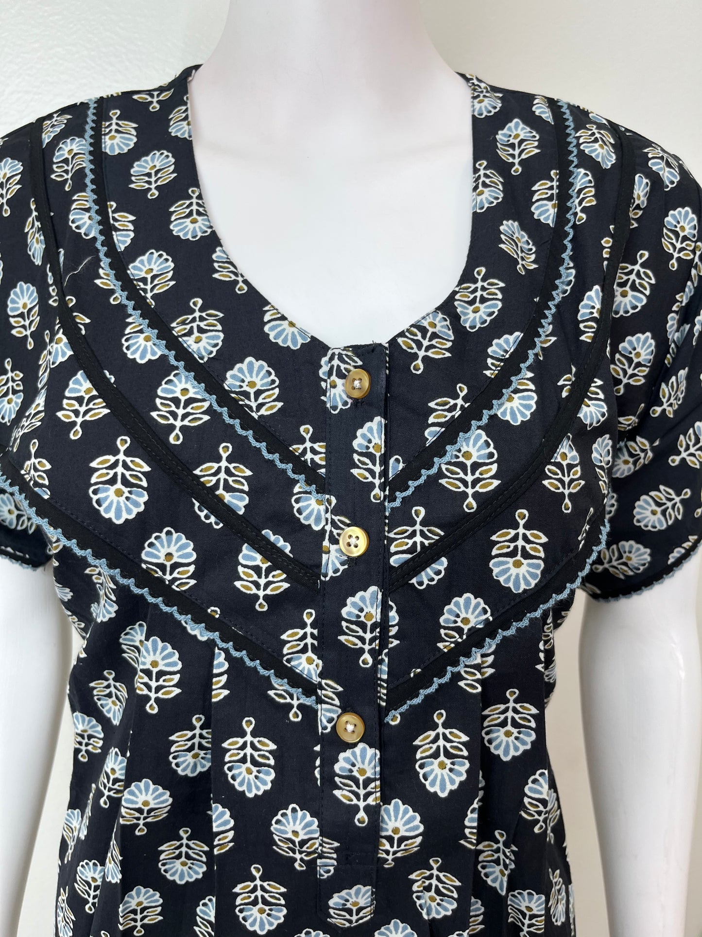 Black Pure Cotton Nightgown with Contrast Print