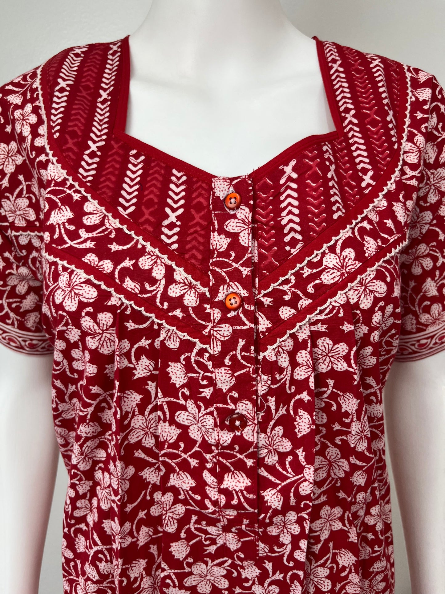 Red Floral Printed Pure Cotton Nightgown for Women