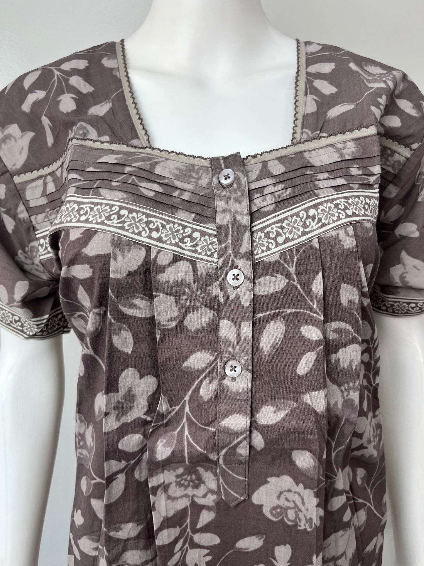 Grey Foliage Pure Cotton Nighty Soft & Elegant