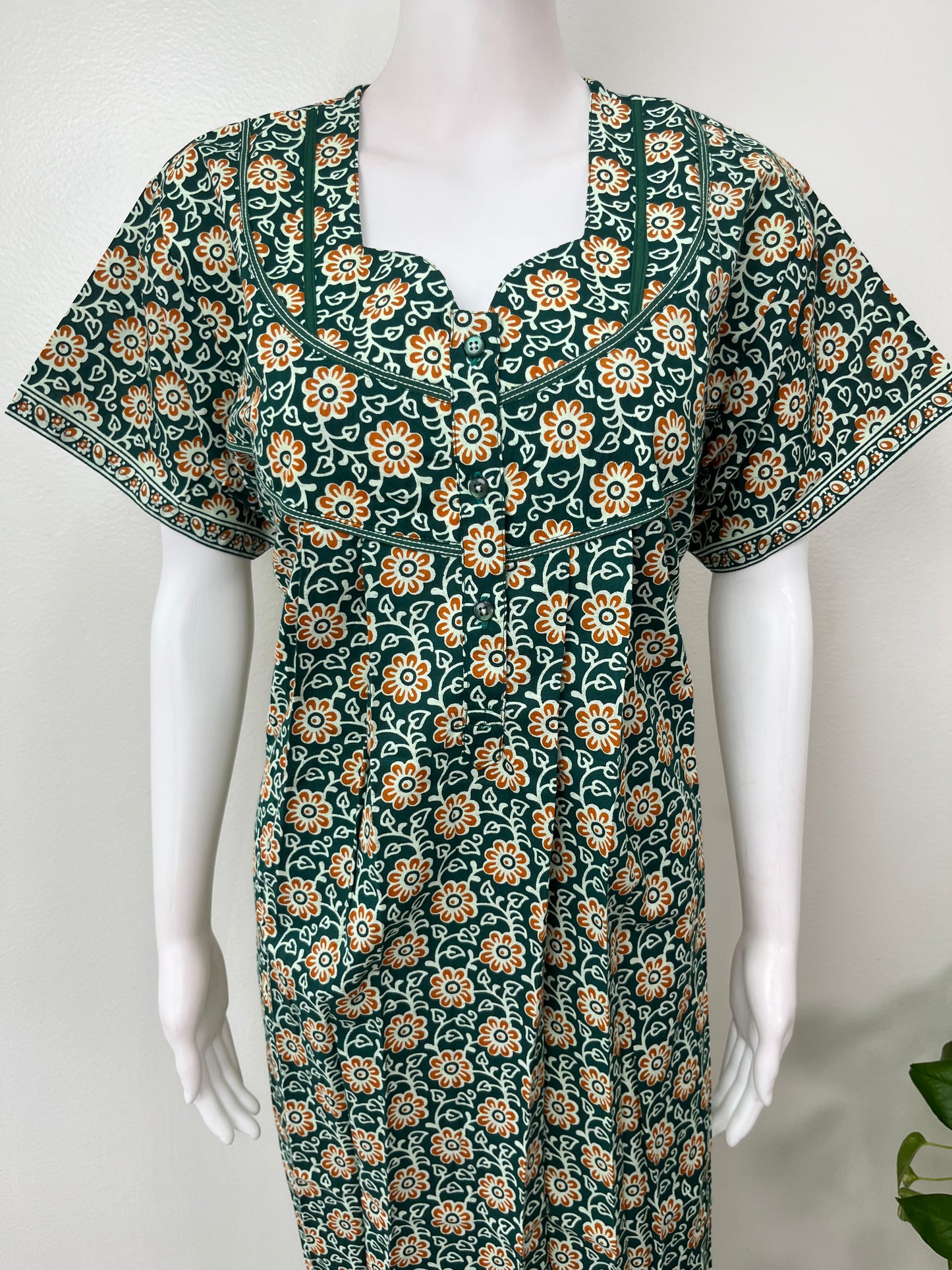 Green Pure Cotton Women's Nightgown