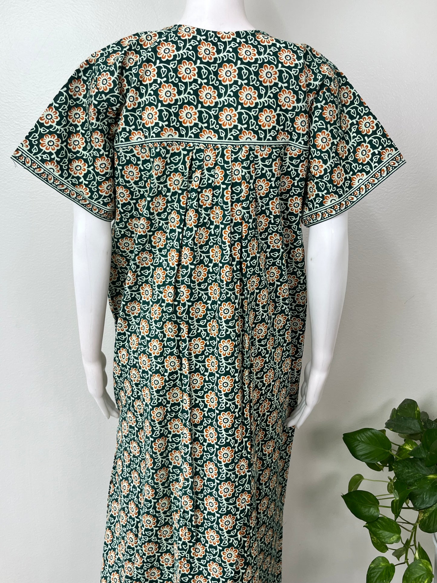 Green Pure Cotton Women's Nightgown