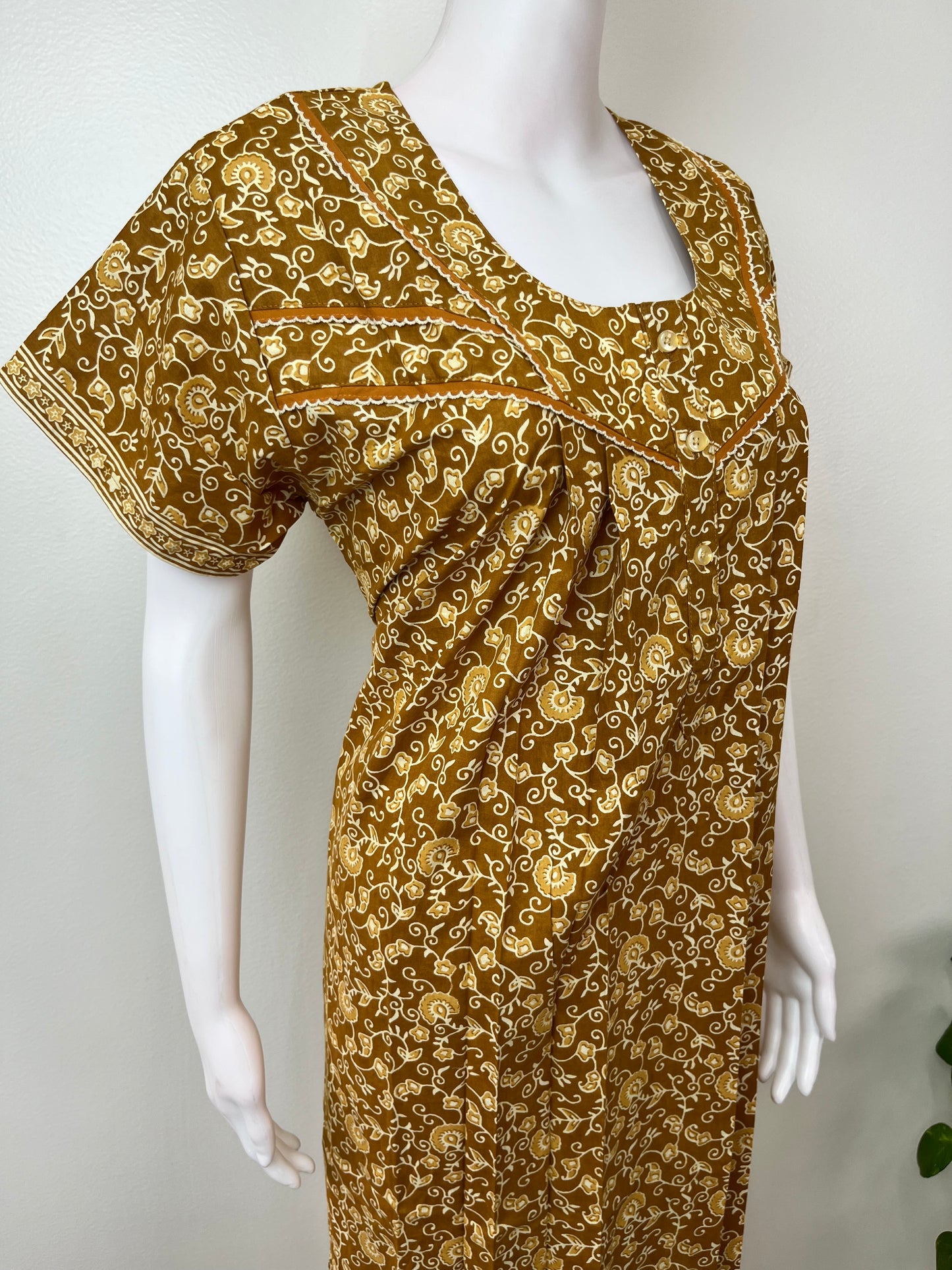 Pleated Style 100% Cotton Nighty