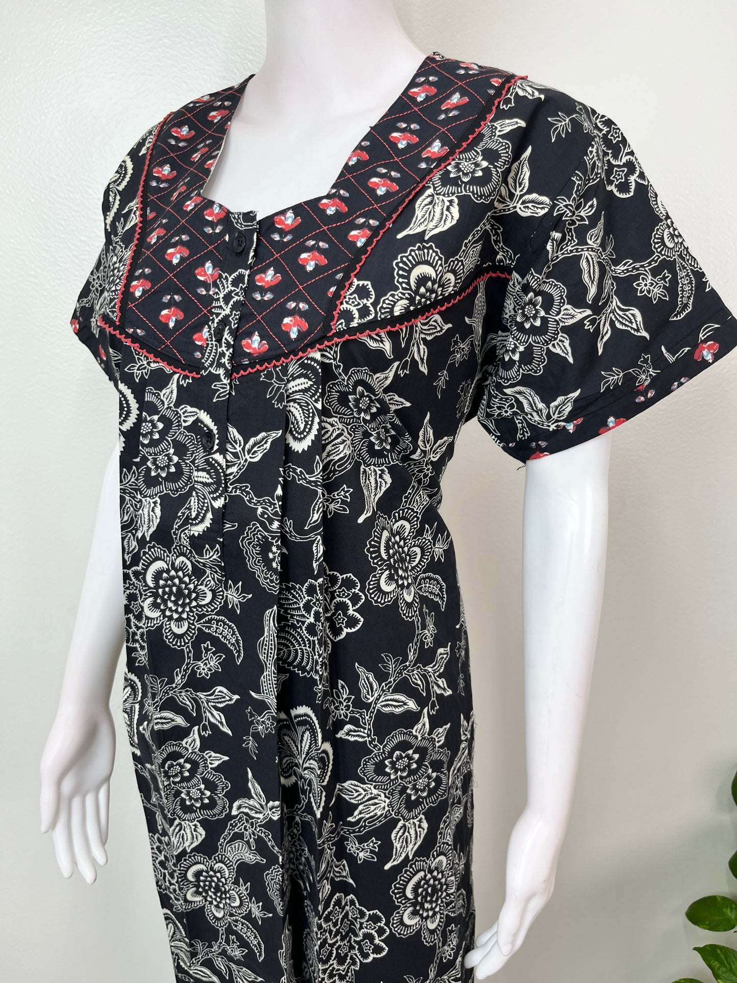 Black Elegant Pure Cotton Nightgown